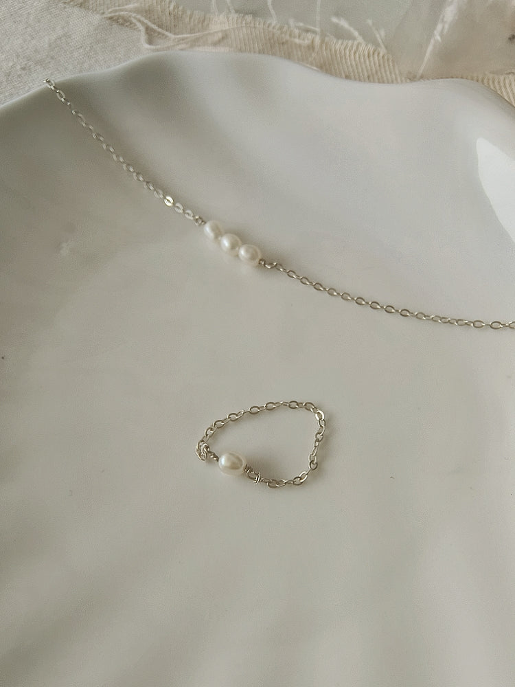 ARAE 橢圓珍珠鍊戒