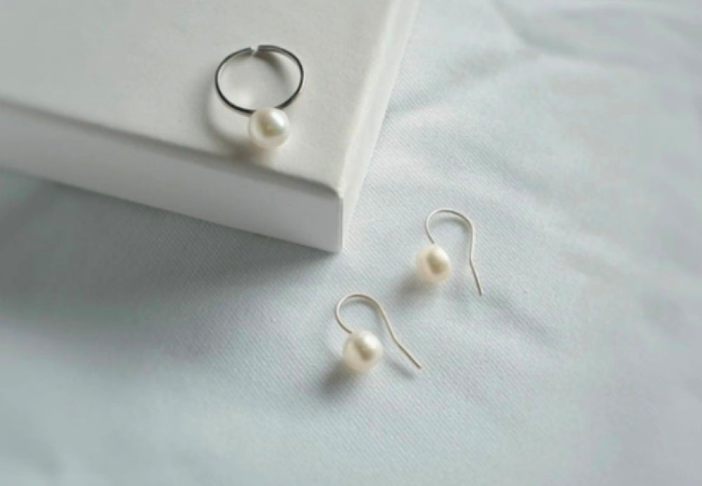 DIANA 法式珍珠耳勾