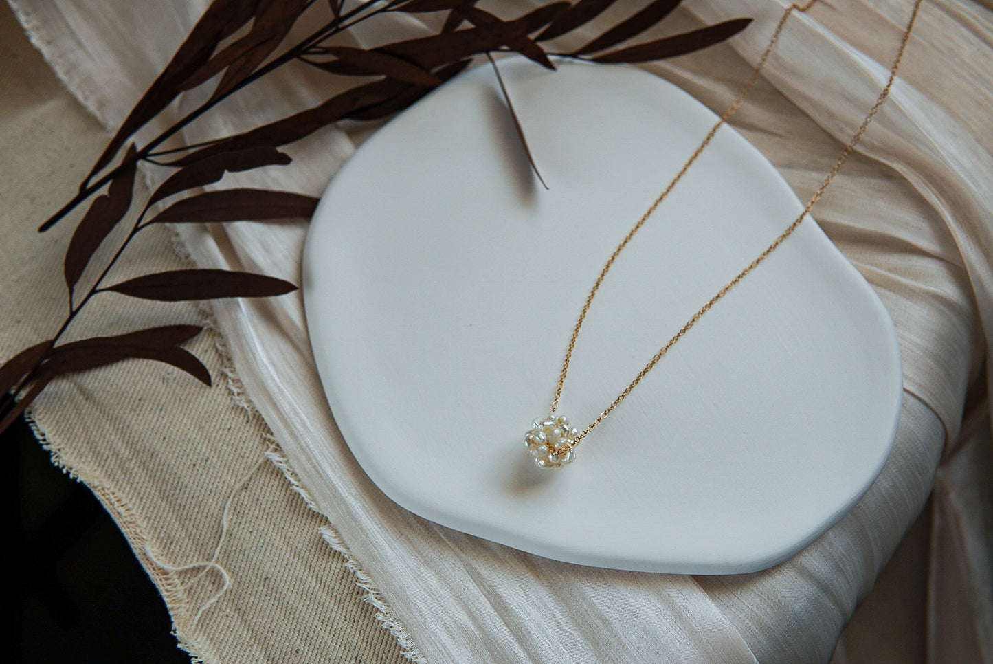 HESTIA 簡約繡球花珍珠項鍊
