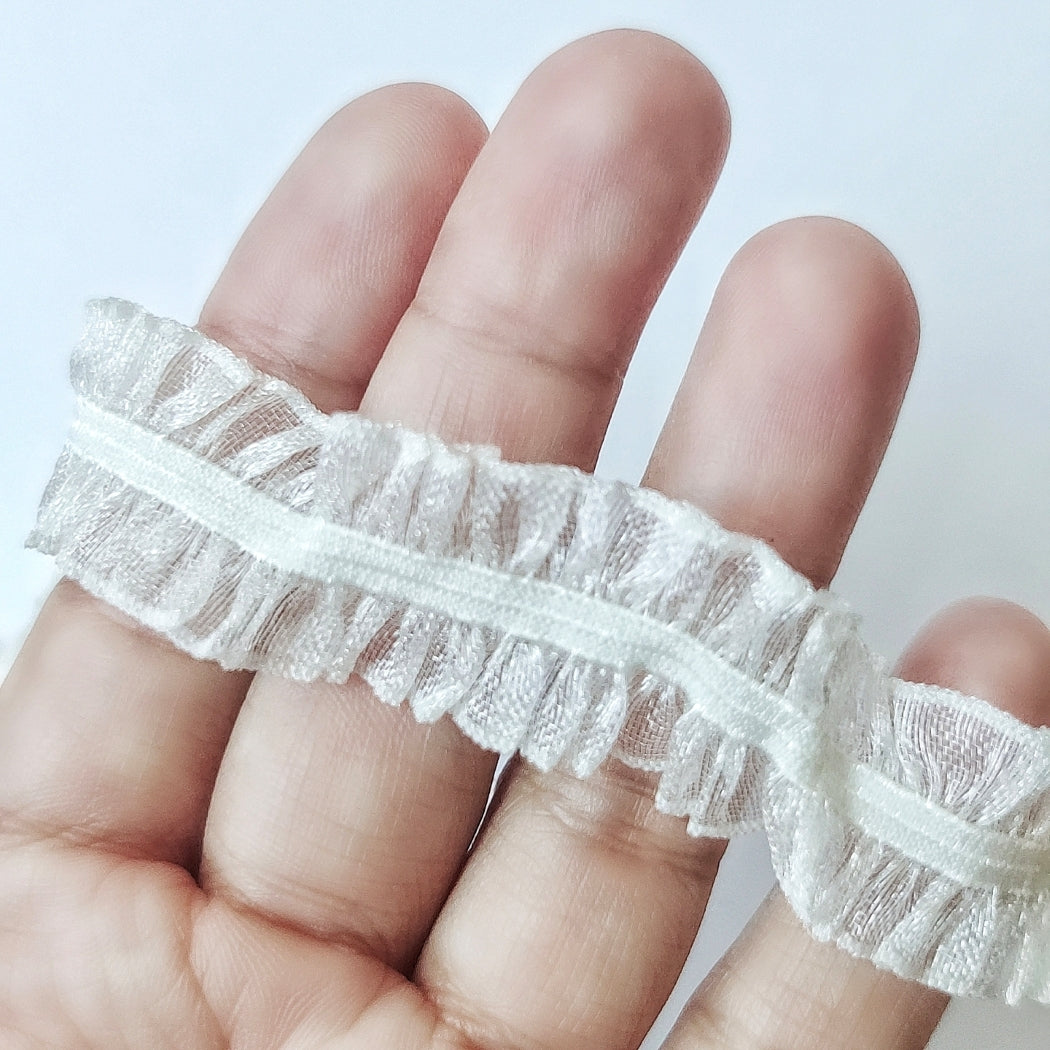 彈力雙波浪白色蕾絲CHOKER