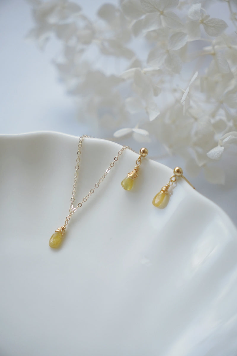 稀有黃色藍寶石耳環