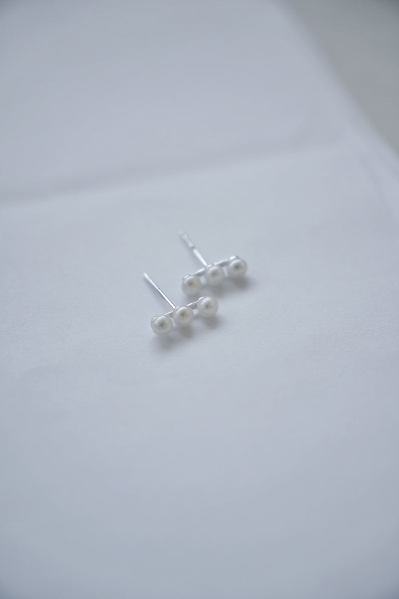 CERES 三顆迷你珍珠耳針