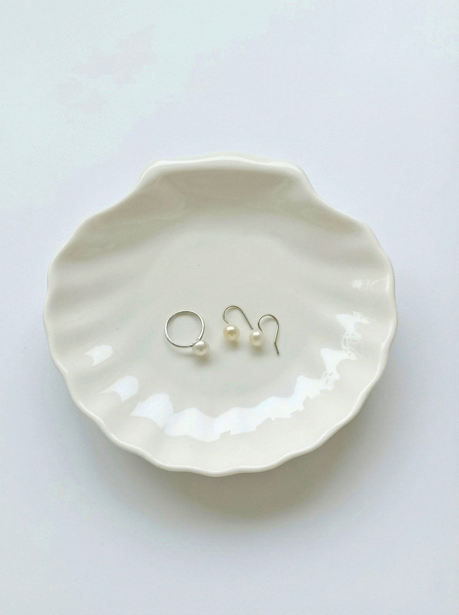 DIANA 法式珍珠耳勾