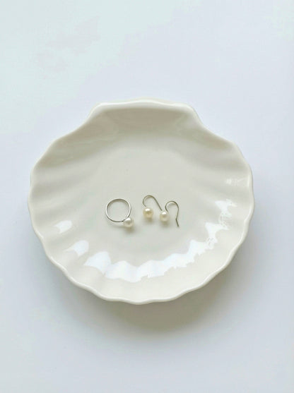 DIANA 法式珍珠耳勾